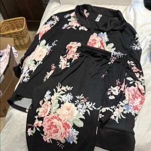 Flora Nikrooz Black Floral Pajama Set